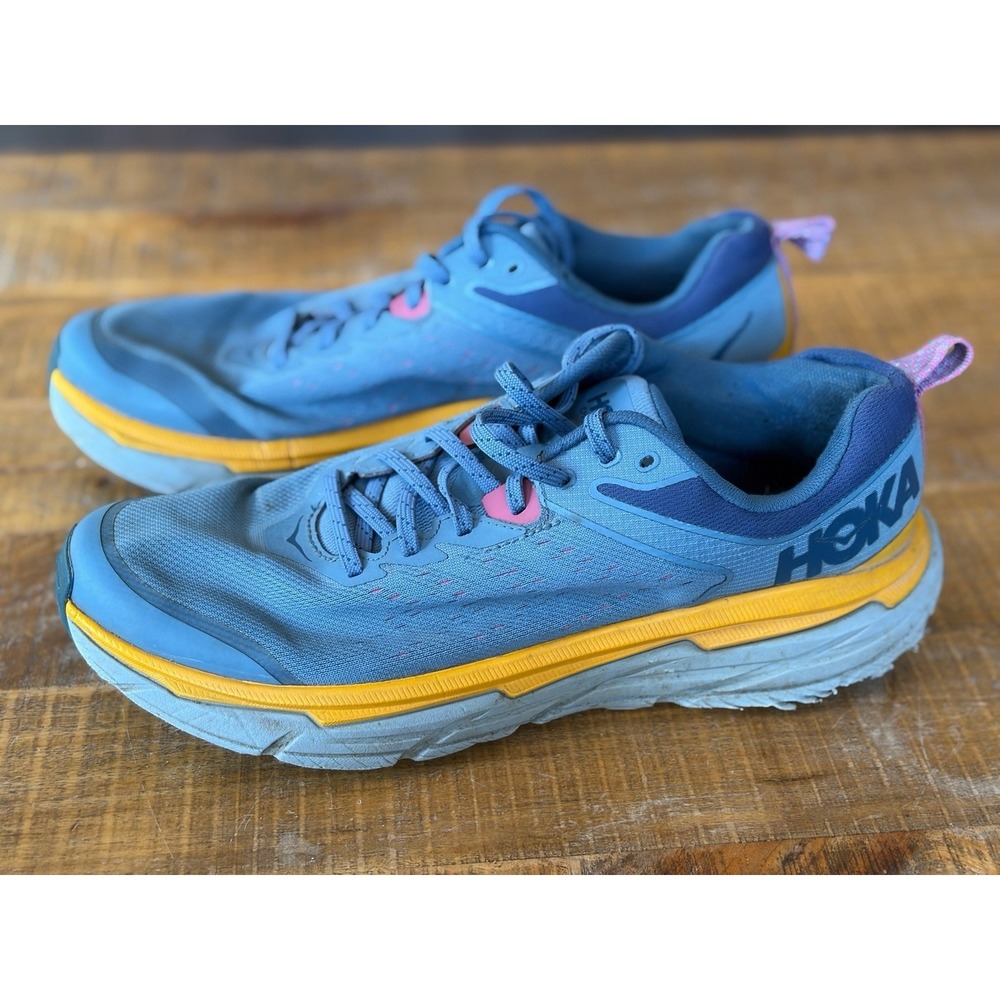 Hoka One Challenger ATR 6 Women's Sz 10B Trail Shoes 1106512-PBSF 'Blue/saffron'